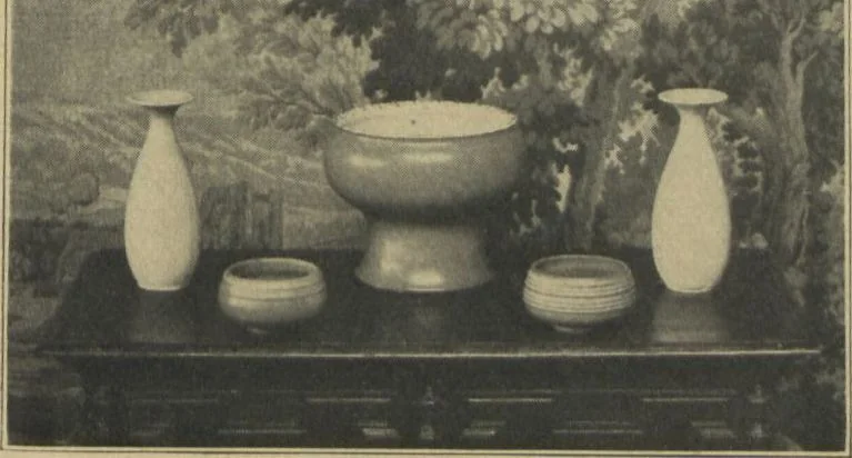An illustration from Rookwood vases and lamp bases / the Rookwood Pottery Company, 1900, leaf 6