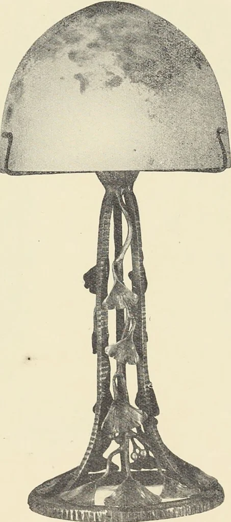 An illustration from Fer forgé / Vasseur & Cie, 1920, leaf 15