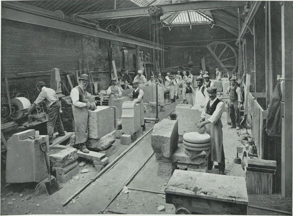 An illustration from General catalogue of show cases, fittings, book cases, stands &c., executed for H.M. Government at the British & Natural History museums, 1907, leaf 13