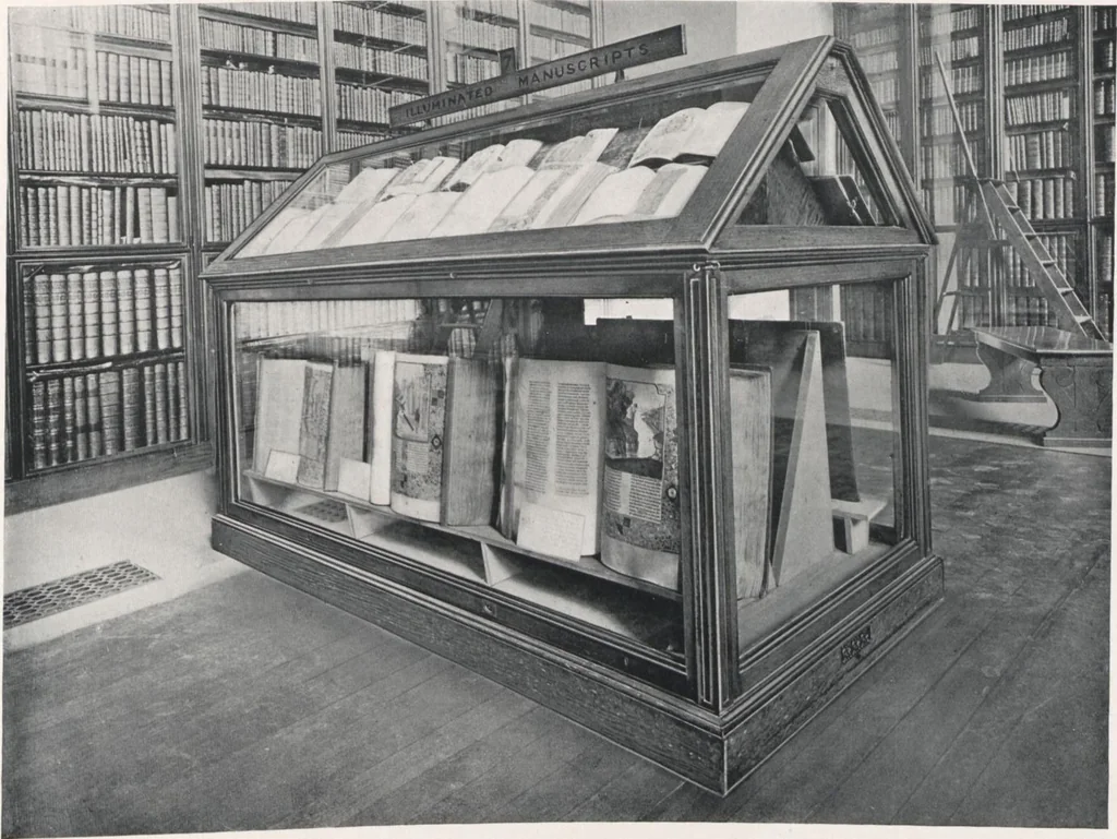 An illustration from General catalogue of show cases, fittings, book cases, stands &c., executed for H.M. Government at the British & Natural History museums, 1907, leaf 65
