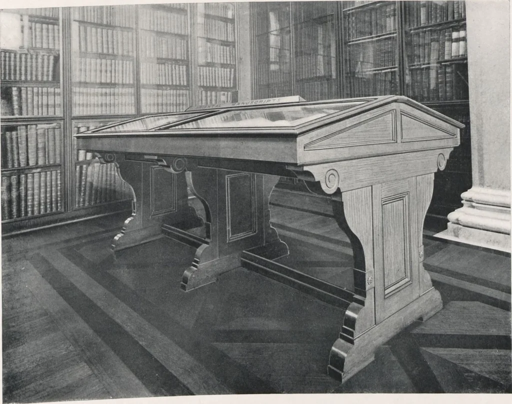 An illustration from General catalogue of show cases, fittings, book cases, stands &c., executed for H.M. Government at the British & Natural History museums, 1907, leaf 67