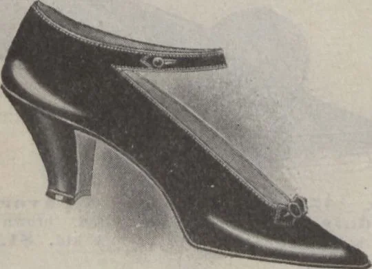 An illustration from The Gimbel book : Paris, London, and American styles, 1910, leaf 137