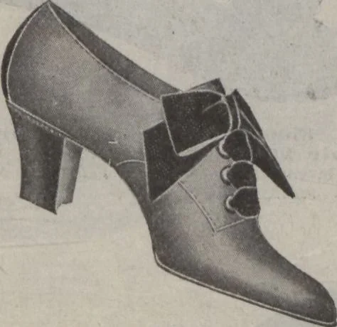 An illustration from The Gimbel book : Paris, London, and American styles, 1910, leaf 137