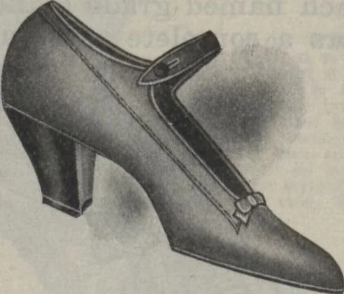 An illustration from The Gimbel book : Paris, London, and American styles, 1910, leaf 138
