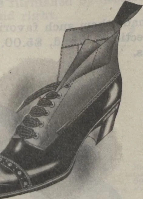 An illustration from The Gimbel book : Paris, London, and American styles, 1910, leaf 143