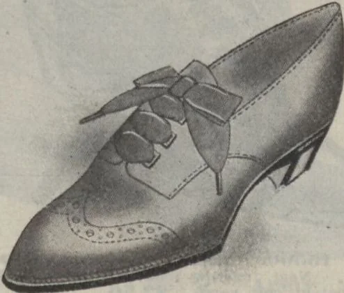 An illustration from The Gimbel book : Paris, London, and American styles, 1910, leaf 144