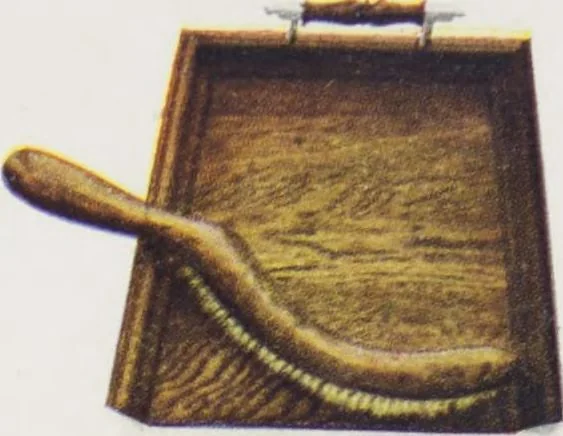 An illustration from Boots leather goods, fancy, silver, toilet, and bound book depts. Season 1910-11, 1910, leaf 48
