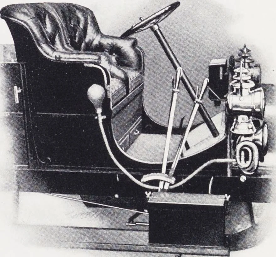An illustration from Franklin motor-cars : 1907 / H.H. Franklin Manufacturing Company, 1907, leaf 13