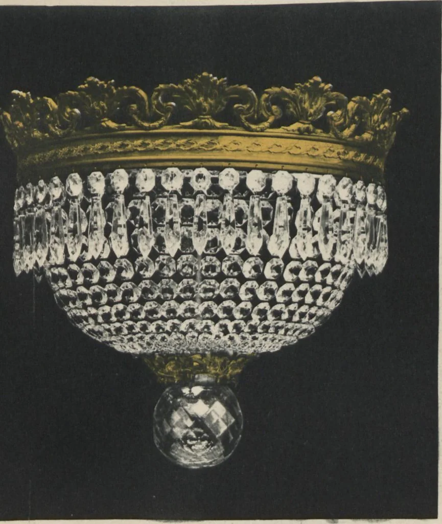 An illustration from Tarif des articles d'eclairage / Compagnie des cristalleries de Baccarat, 1907, leaf 100