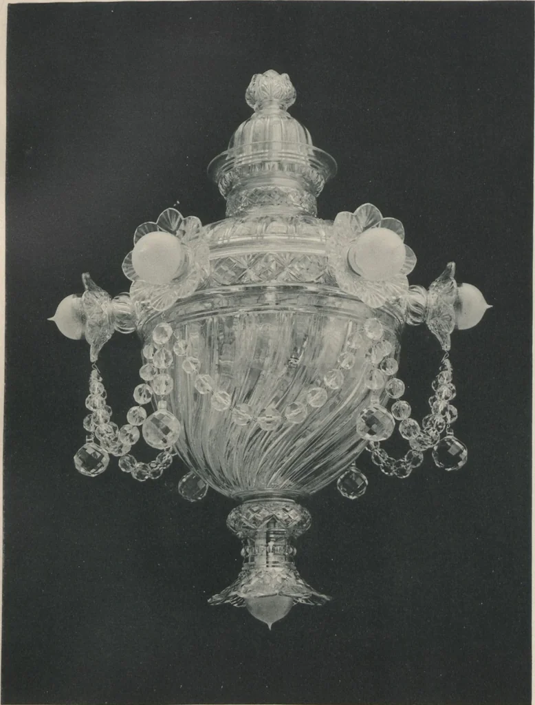 An illustration from Tarif des articles d'eclairage / Compagnie des cristalleries de Baccarat, 1907, leaf 107