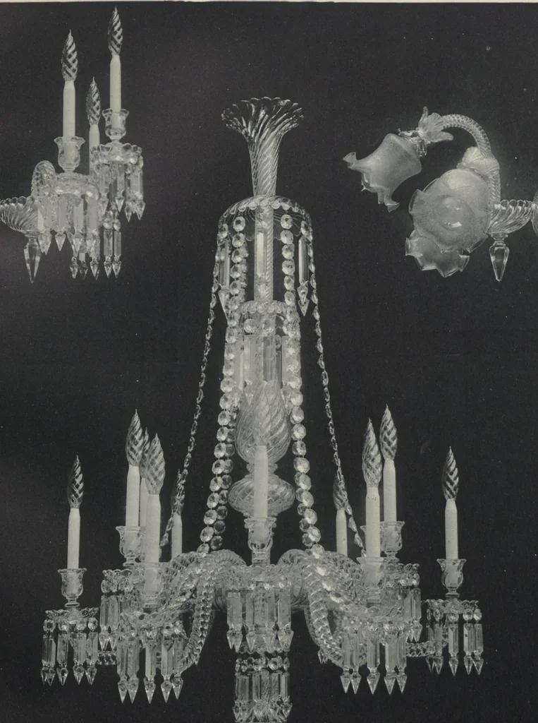 An illustration from Tarif des articles d'eclairage / Compagnie des cristalleries de Baccarat, 1907, leaf 110