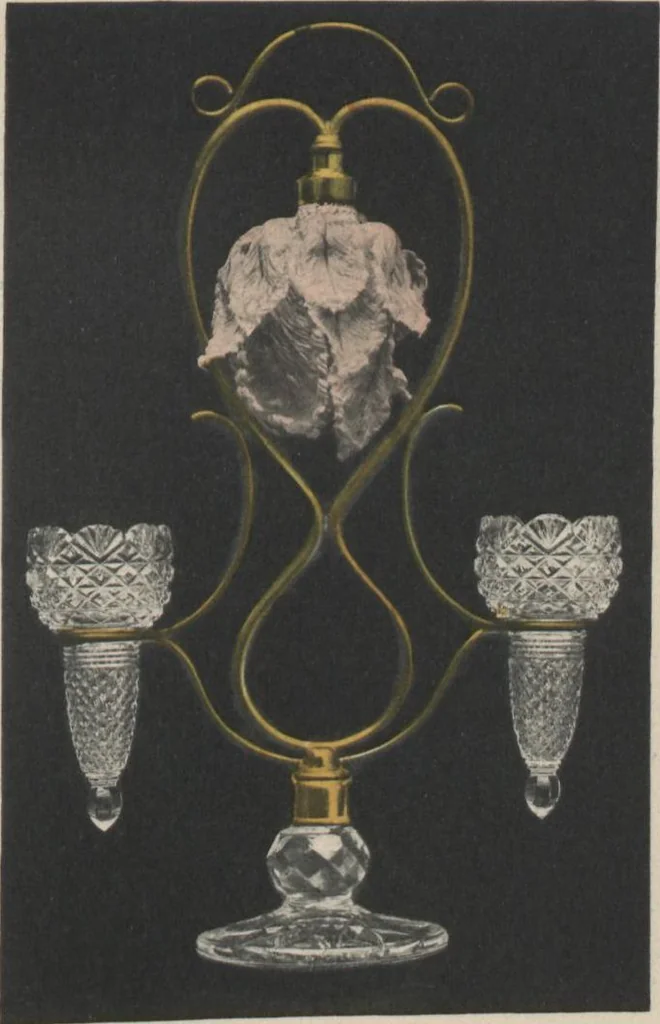 An illustration from Tarif des articles d'eclairage / Compagnie des cristalleries de Baccarat, 1907, leaf 132