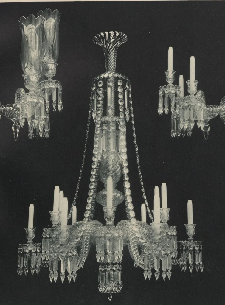 An illustration from Tarif des articles d'eclairage / Compagnie des cristalleries de Baccarat, 1907, leaf 43