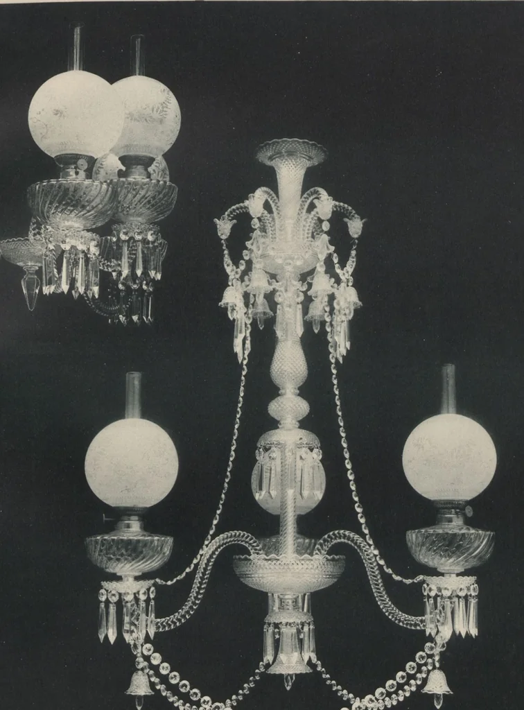 An illustration from Tarif des articles d'eclairage / Compagnie des cristalleries de Baccarat, 1907, leaf 75