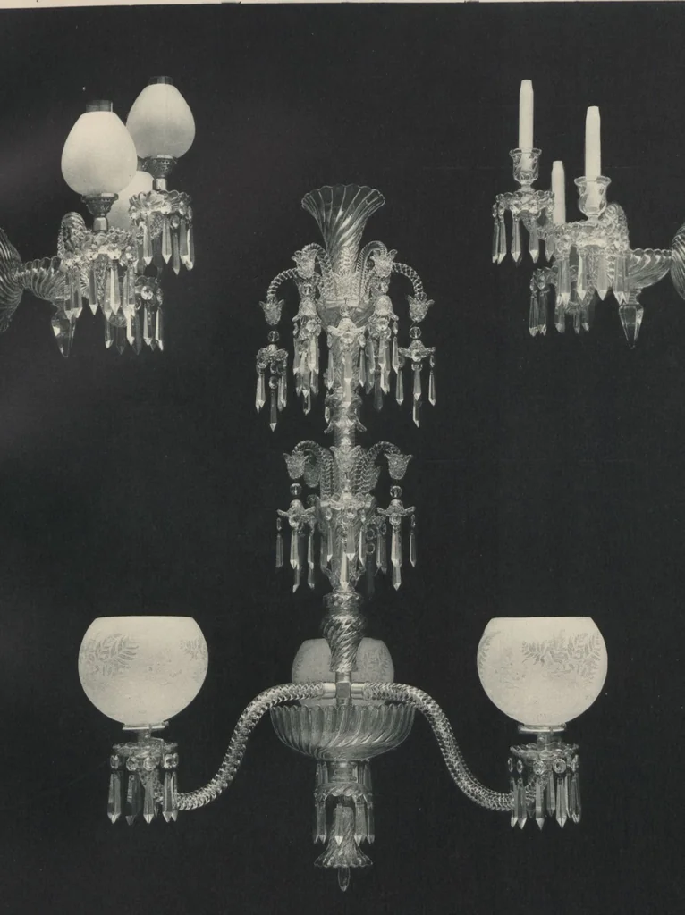 An illustration from Tarif des articles d'eclairage / Compagnie des cristalleries de Baccarat, 1907, leaf 80