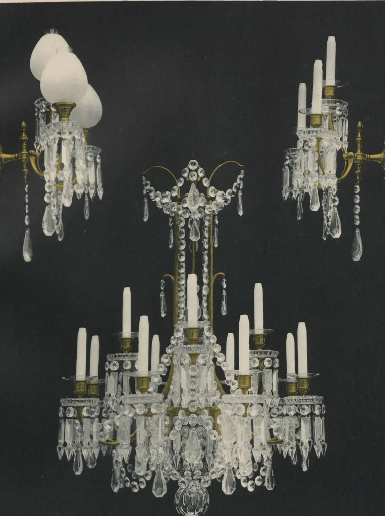 An illustration from Tarif des articles d'eclairage / Compagnie des cristalleries de Baccarat, 1907, leaf 82