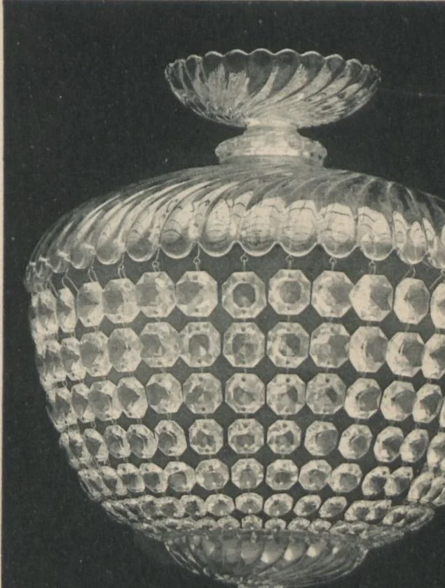 An illustration from Tarif des articles d'eclairage / Compagnie des cristalleries de Baccarat, 1907, leaf 96