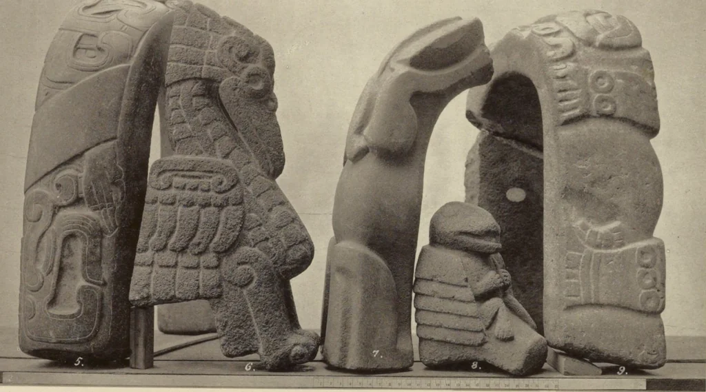 An illustration from Alt-Mexico : Archäologische Beiträge zur Kulturgeschichte seiner Bewohner : [volume 1] / von Hermann Strebel, 1885, leaf 177