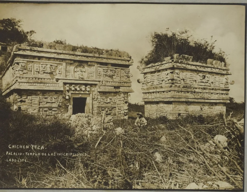 An illustration from 50 original photos of Mexican antiquities, circa 1900-1904 / [ca. half by commerical, half by a competent amateur], 1900, leaf 39