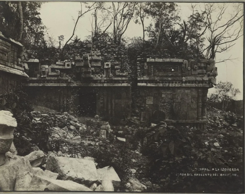 An illustration from 50 original photos of Mexican antiquities, circa 1900-1904 / [ca. half by commerical, half by a competent amateur], 1900, leaf 49