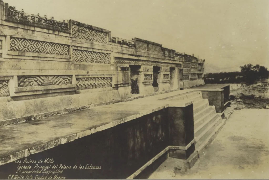 An illustration from 50 original photos of Mexican antiquities, circa 1900-1904 / [ca. half by commerical, half by a competent amateur], 1900, leaf 7