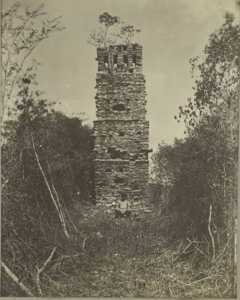 An illustration from 50 original photos of Mexican antiquities, circa 1900-1904 / [ca. half by commerical, half by a competent amateur], 1900, leaf 89