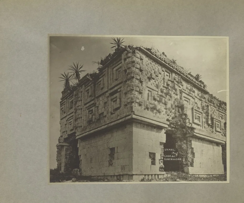 An illustration from 50 original photos of Mexican antiquities, circa 1900-1904 / [ca. half by commerical, half by a competent amateur], 1900, leaf 93