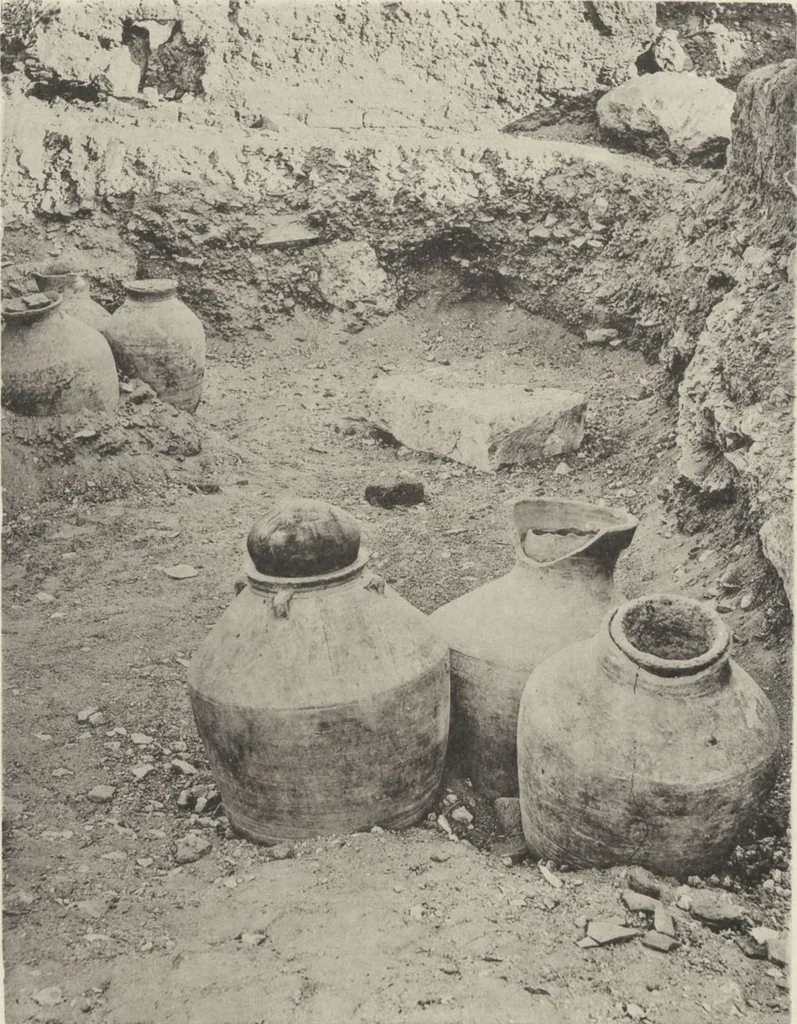 An illustration from Five years' explorations at Thebes : a record of work done 1907-1911 / by the Earl of Carnarvon and Howard Carter, with chapters by F. Ll. Griffith, George Legrain, George Möller, Percy E. Newberry and Wilhelm Spiegelberg ; with seventy-nine plates and frontispiece, 1912, leaf 182