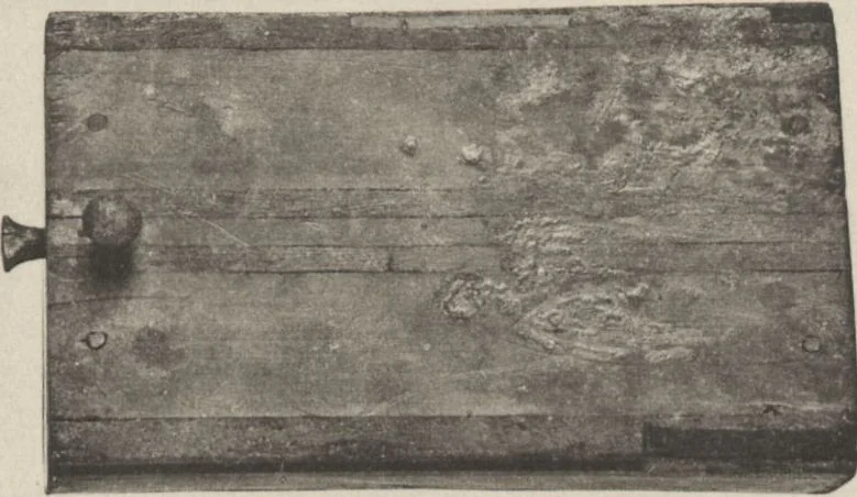 An illustration from Five years' explorations at Thebes : a record of work done 1907-1911 / by the Earl of Carnarvon and Howard Carter, with chapters by F. Ll. Griffith, George Legrain, George Möller, Percy E. Newberry and Wilhelm Spiegelberg ; with seventy-nine plates and frontispiece, 1912, leaf 206