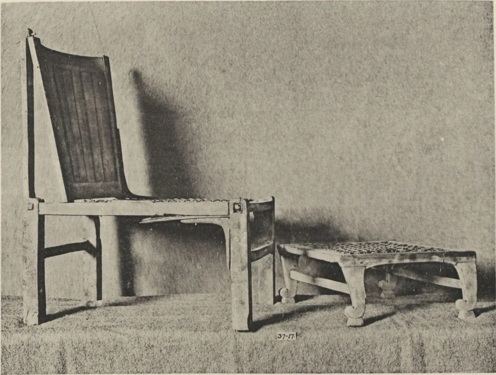 An illustration from Five years' explorations at Thebes : a record of work done 1907-1911 / by the Earl of Carnarvon and Howard Carter, with chapters by F. Ll. Griffith, George Legrain, George Möller, Percy E. Newberry and Wilhelm Spiegelberg ; with seventy-nine plates and frontispiece, 1912, leaf 256