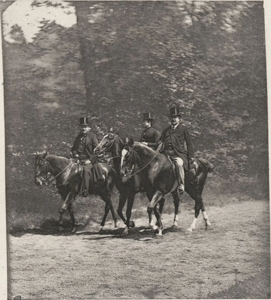 An illustration from Le tour du bois : photogravures : photographie hippique au Bois du Boulogne et Boulevard Saint-Germain, 1884, leaf 21