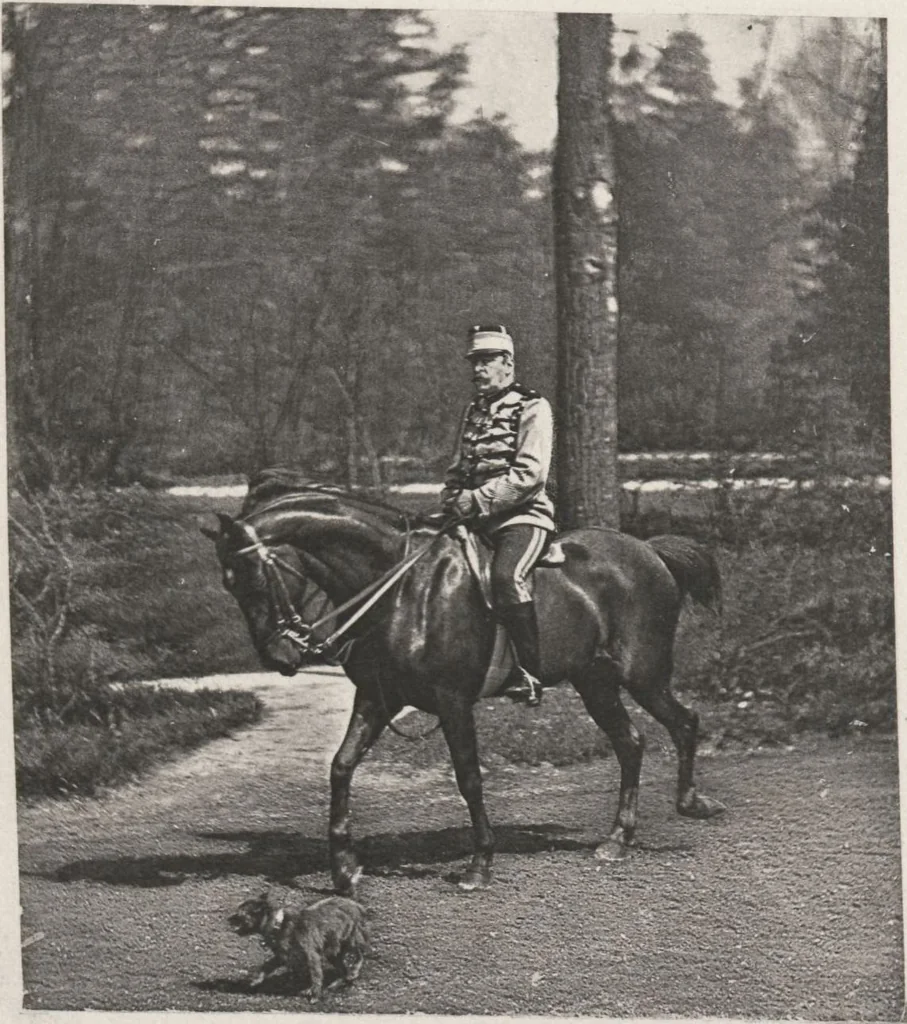 An illustration from Le tour du bois : photogravures : photographie hippique au Bois du Boulogne et Boulevard Saint-Germain, 1884, leaf 49