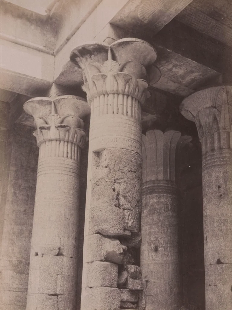 An illustration from [Album of Egyptian and Turkish photographs. Volume 1 / assembled by Rudolf H. and Lulu Reinhart in 1906 on their wedding trip], 1906, leaf 19