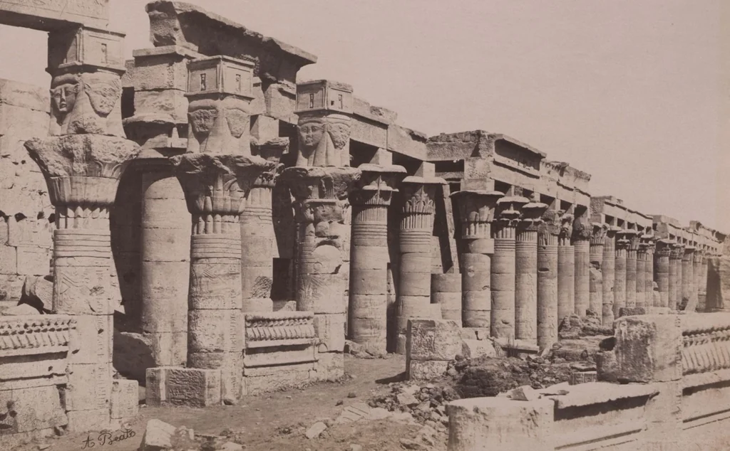 An illustration from [Album of Egyptian and Turkish photographs. Volume 1 / assembled by Rudolf H. and Lulu Reinhart in 1906 on their wedding trip], 1906, leaf 23