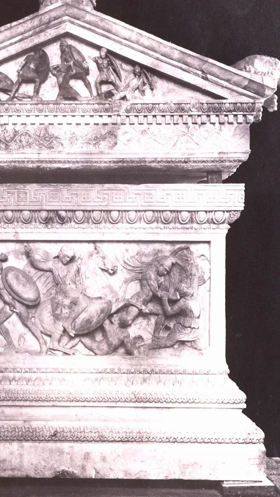 An illustration from [Album of Egyptian and Turkish photographs. Volume 1 / assembled by Rudolf H. and Lulu Reinhart in 1906 on their wedding trip], 1906, leaf 64
