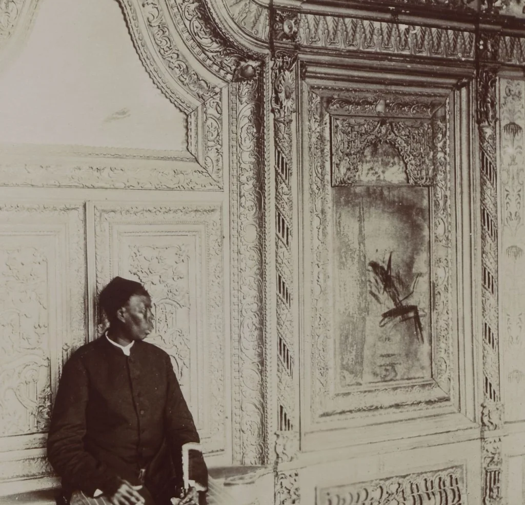 An illustration from [Album of Egyptian and Turkish photographs. Volume 1 / assembled by Rudolf H. and Lulu Reinhart in 1906 on their wedding trip], 1906, leaf 77