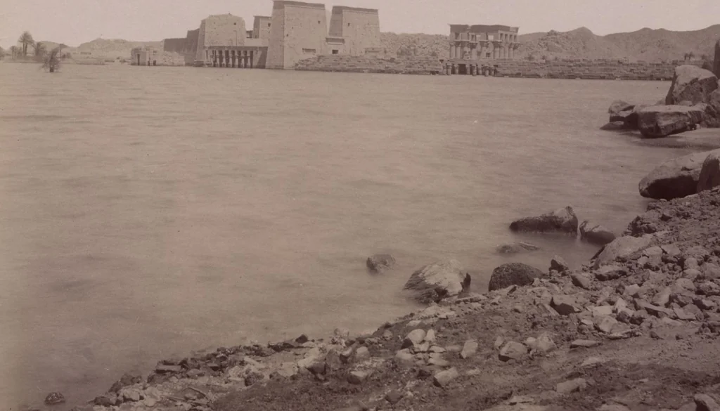 An illustration from [Album of Egyptian and Turkish photographs. Volume 1 / assembled by Rudolf H. and Lulu Reinhart in 1906 on their wedding trip], 1906, leaf 98