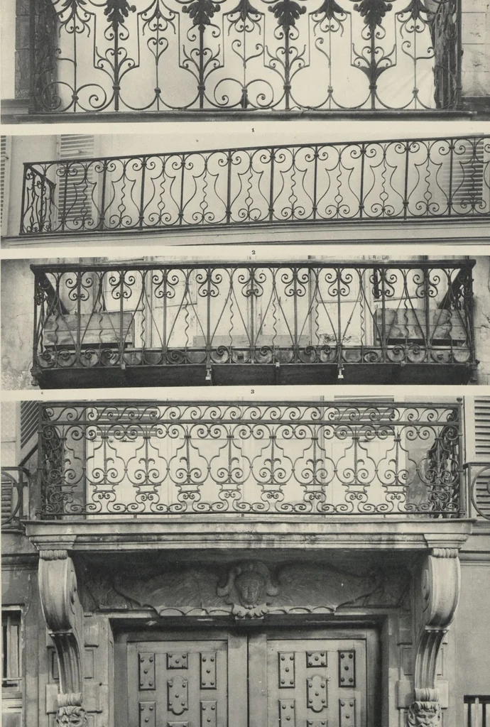 An illustration from Documents de ferronnerie ancienne du XIIe au XVIIIe siècle : recueil de 40 planches comprenant plus de 100 documents de ferronnerie monumentale et de serrurerie fine ..., 1922, leaf 37