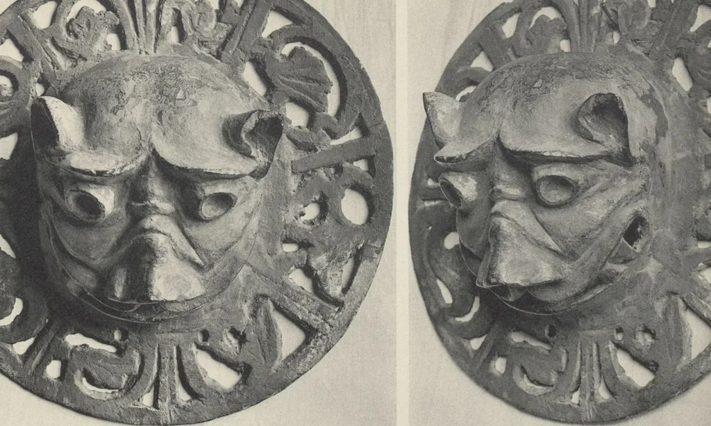 An illustration from Documents de ferronnerie ancienne du XIIe au XVIIIe siècle : recueil de 40 planches comprenant plus de 100 documents de ferronnerie monumentale et de serrurerie fine ..., 1922, leaf 6