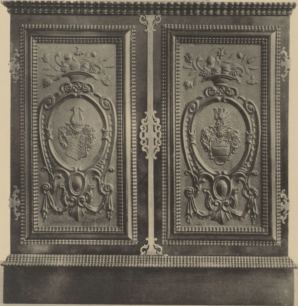 An illustration from Auswahl von kunstgewerblichen Gegenständen aus der retrospectiven Ausstellung der allgemeinen Landes- und Jubiläums-Ausstellung in Prag 1891, 1892, leaf 216