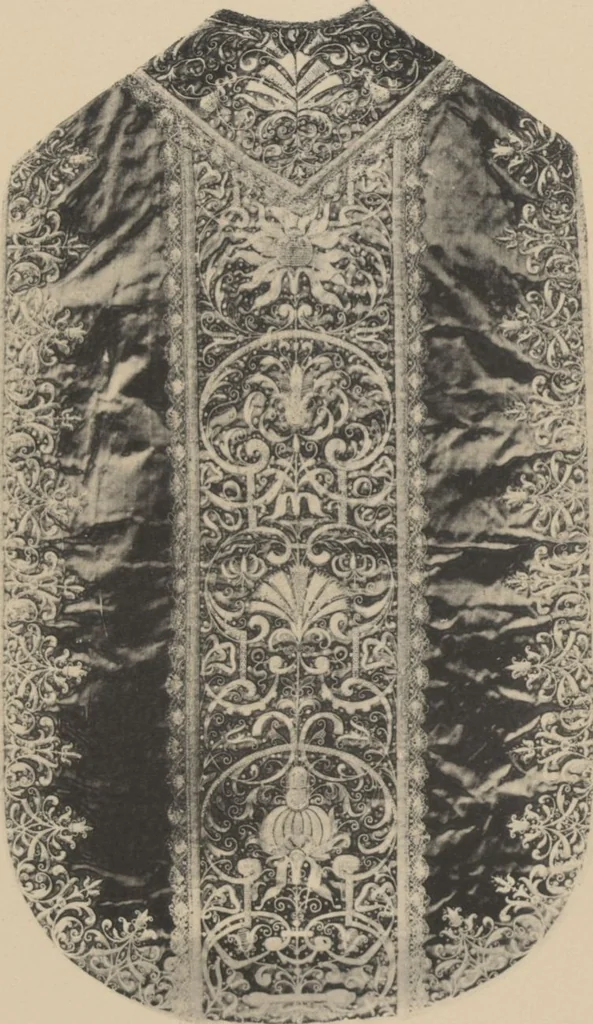 An illustration from Auswahl von kunstgewerblichen Gegenständen aus der retrospectiven Ausstellung der allgemeinen Landes- und Jubiläums-Ausstellung in Prag 1891, 1892, leaf 34