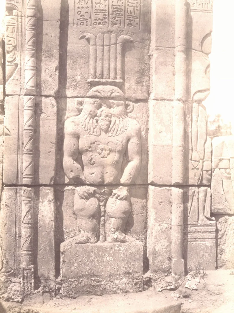 An illustration from [Album of Egyptian and Turkish photographs. Volume 2 / assembled by Rudolf H. and Lulu Reinhart in 1906 on their wedding trip], 1906, leaf 76