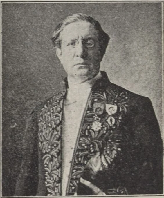 An illustration from Kalauz és képes targymutató : nemzetközi kiállitására, Hock János elöszavával, a müvészek életrajzát irta Szikszay Ferencz, 1901, leaf 37