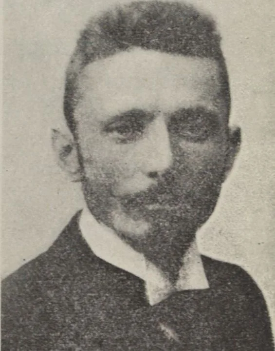 An illustration from Kalauz és képes targymutató : nemzetközi kiállitására, Hock János elöszavával, a müvészek életrajzát irta Szikszay Ferencz, 1901, leaf 7