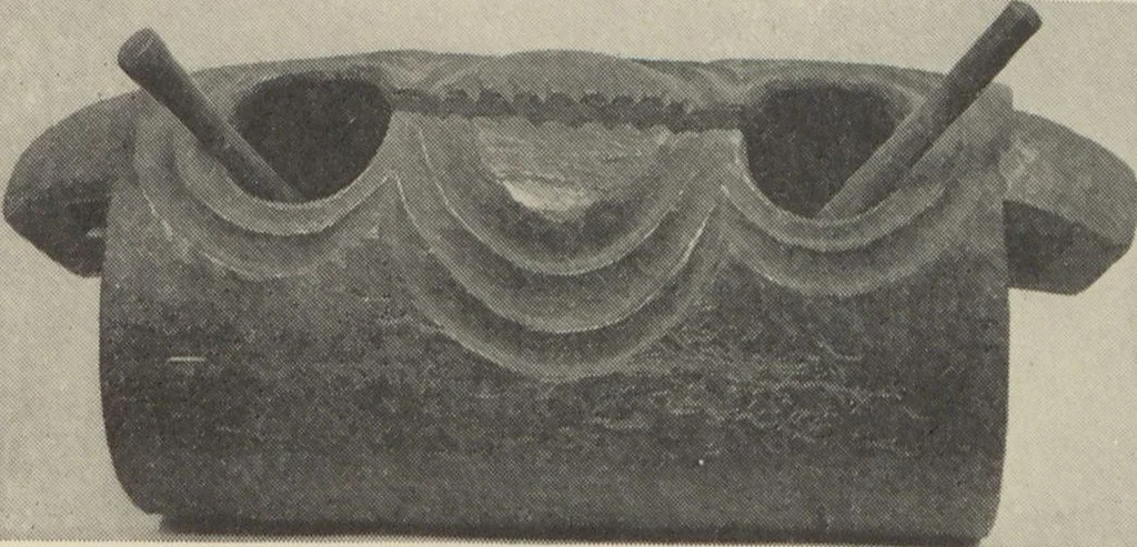An illustration from Blondiau-Theatre Arts collection of primitive African art : on exhibition, February 7th to March 5th, 1927, The New Art Circle, 1927, leaf 19