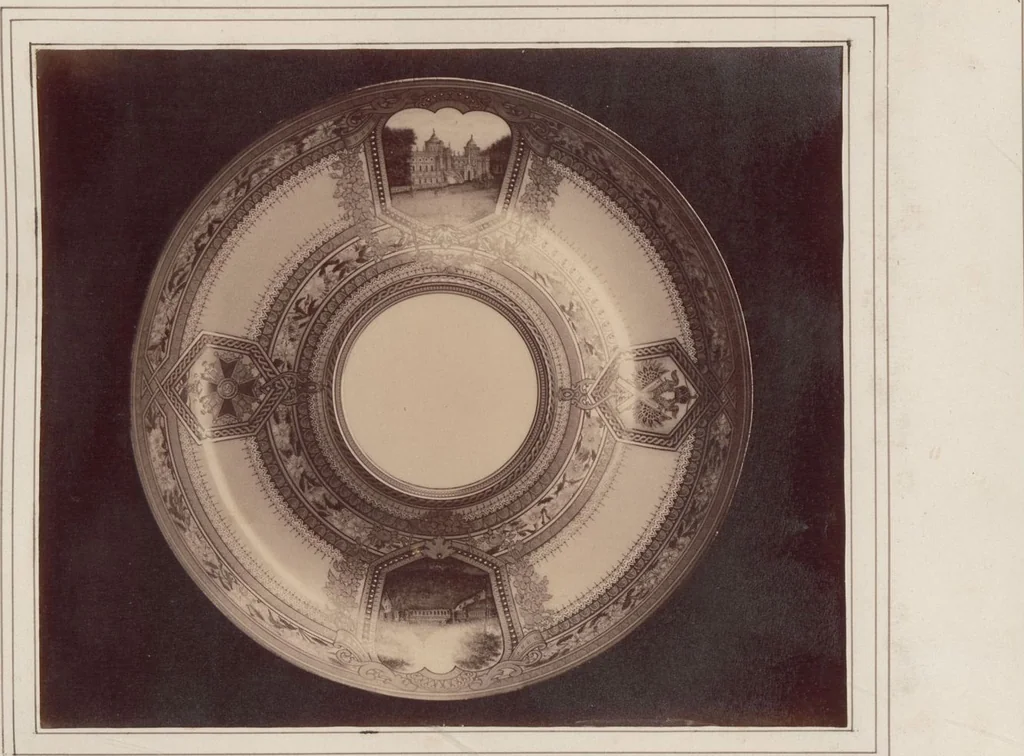 An illustration from A descriptive catalogue of a collection of royal historical porcelain, designed and painted in Europe during the eleven years beginning 1878 and ending 1889 : holograph and photographs, [189-?] / by J.S. Potter, 1878, leaf 14