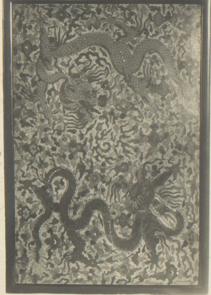 An illustration from Cloisonnés from the collection of John P. Love, the Gables, Green Lane, Northwood, Middlesex, leaf 14