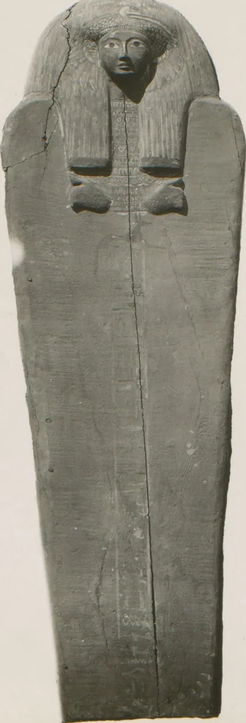 An illustration from Selective catalogue of Egyptian antiquities from the collection of Sayed Pasha Khashaba, Assiut, Upper Egypt William C. Hayes, 1931, leaf 45