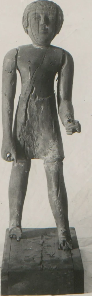 An illustration from Selective catalogue of Egyptian antiquities from the collection of Sayed Pasha Khashaba, Assiut, Upper Egypt William C. Hayes, 1931, leaf 58
