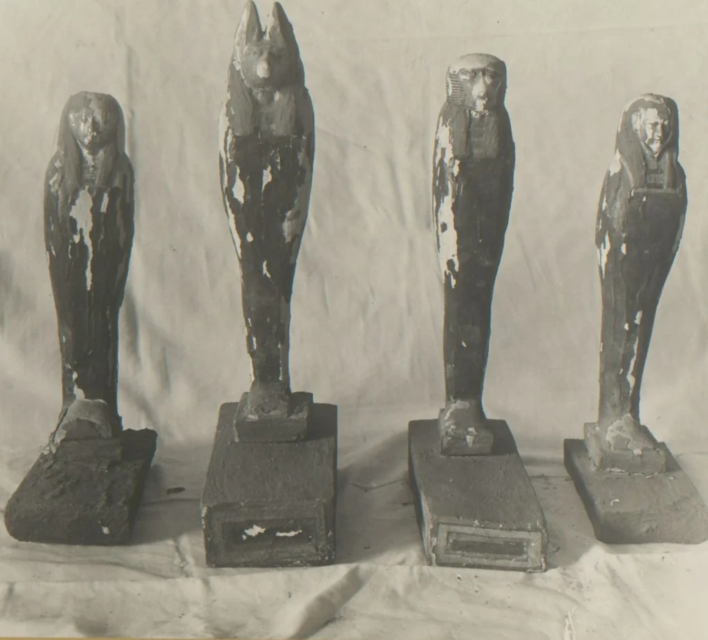 An illustration from Selective catalogue of Egyptian antiquities from the collection of Sayed Pasha Khashaba, Assiut, Upper Egypt William C. Hayes, 1931, leaf 60